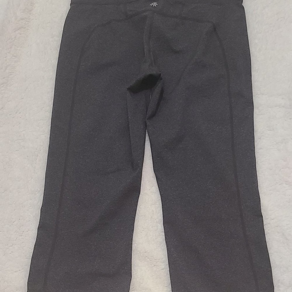 Athleta Kickbooty Leggings M Gray 7/8 Capri High Rise - Picture 6 of 6